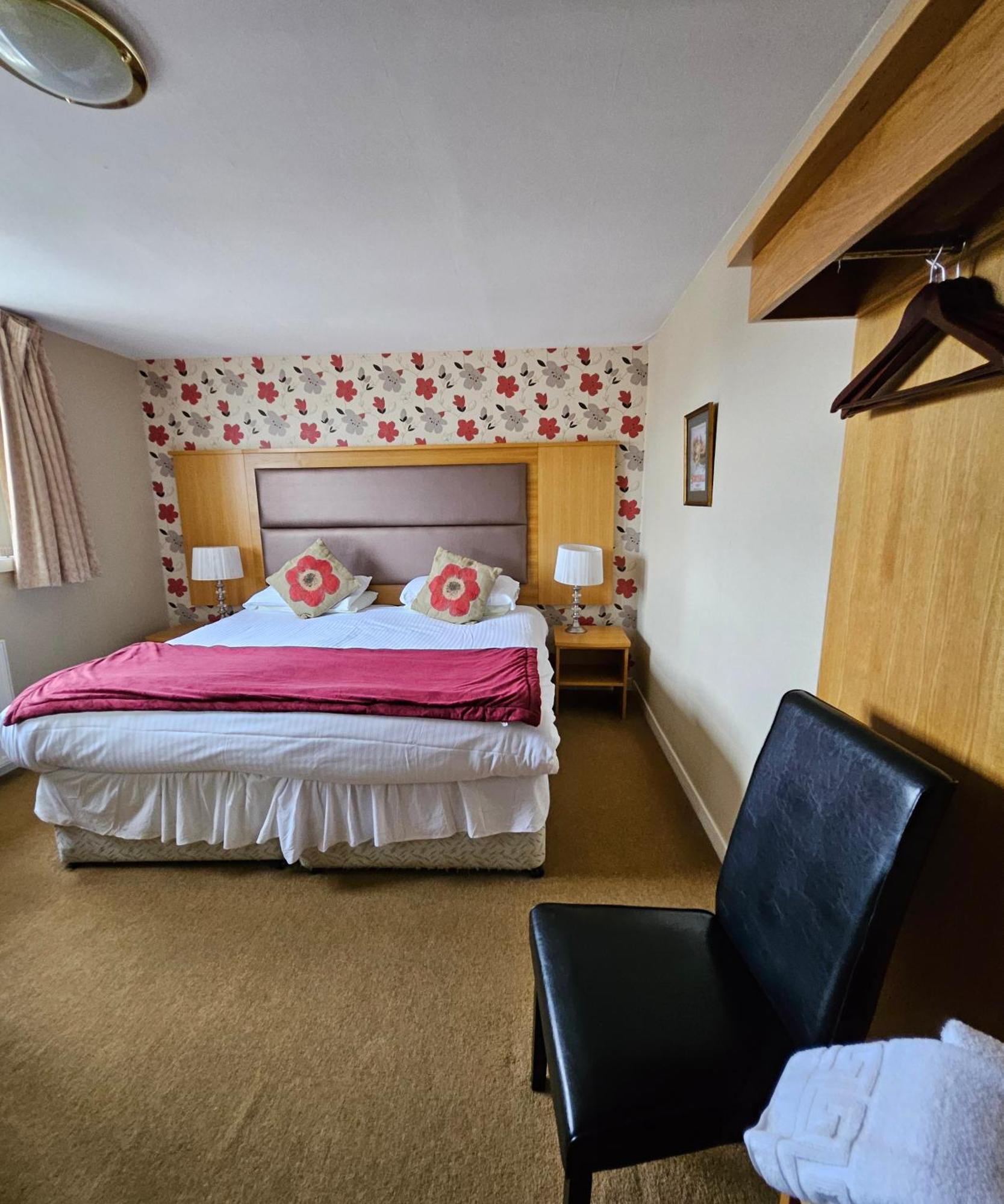 Station Hotel Portsoy Buitenkant foto