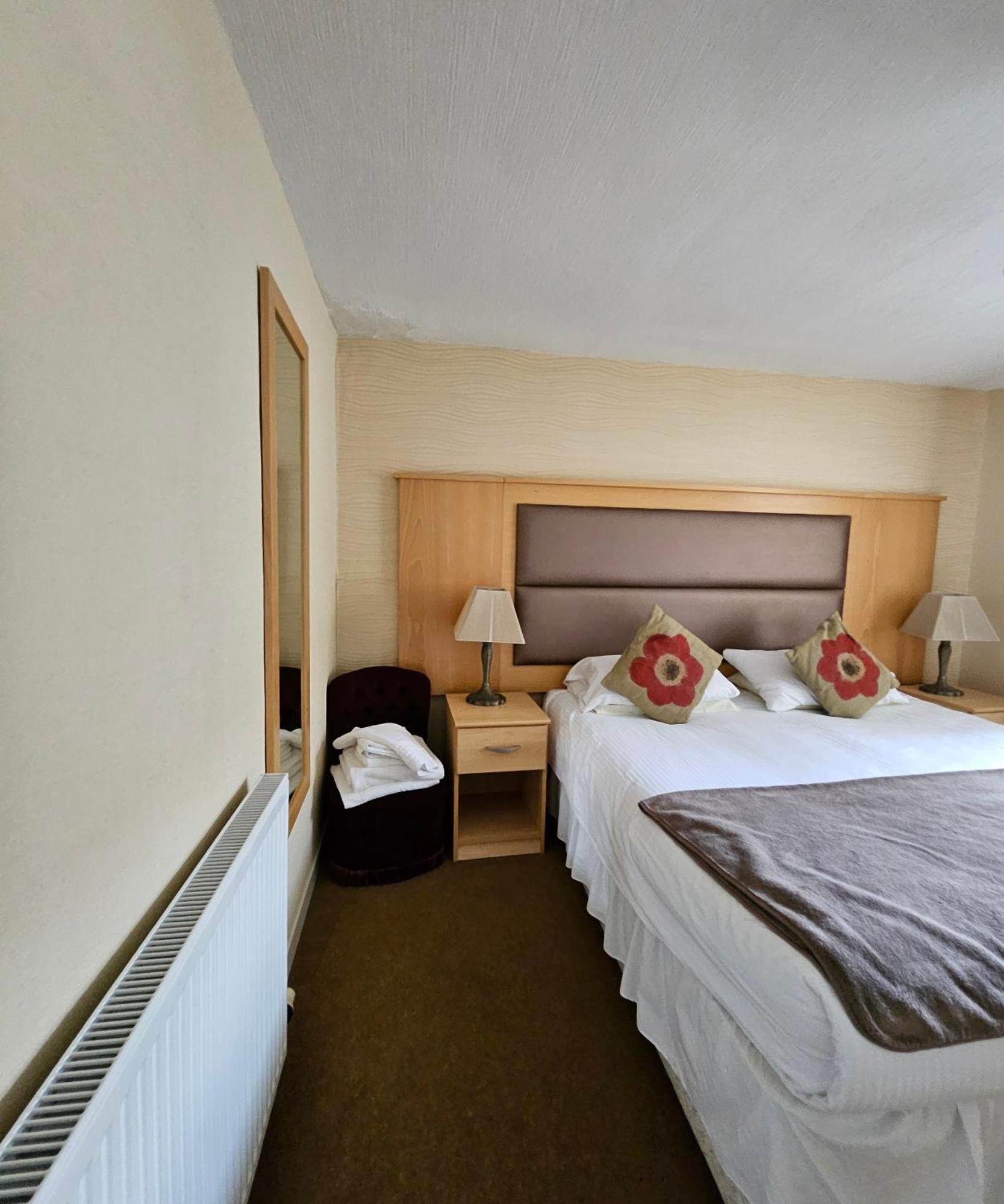 Station Hotel Portsoy Buitenkant foto